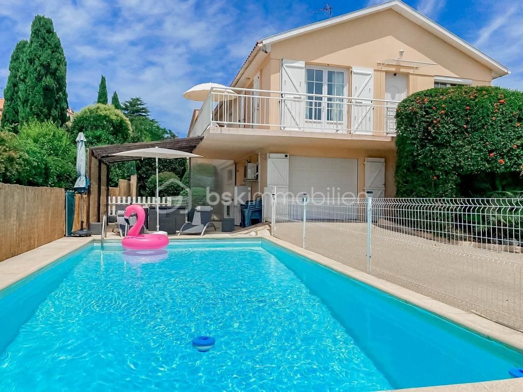 EXCLUSIVITÉ *** VILLA T5 DE 150M2 AVEC PISCINE À SAINT GEORGES D'ORQUES ***