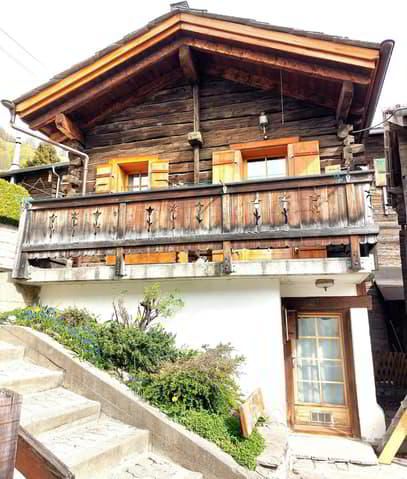 Typical chalet carefully renovated in the heart of Val d'Hérens