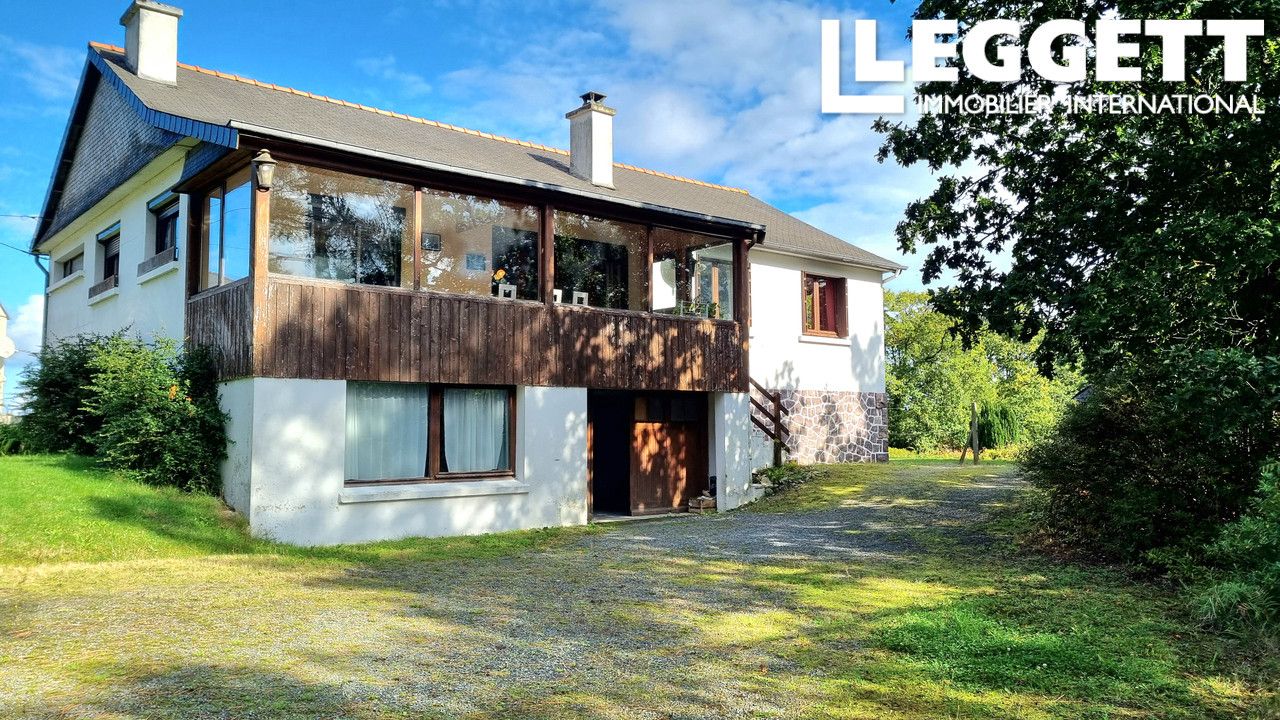 Charmante propriété de 5 chambres, avec vaste jardin la banlieue de Paimpol, à seulement 5 minutes des plages