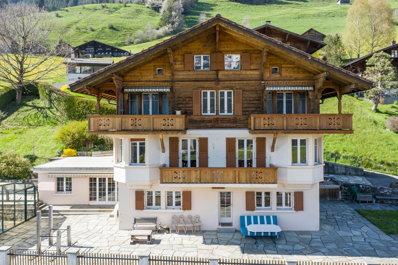 House for sale, Ch. des Quartiers 35, in Château-d'Oex, Switzerland