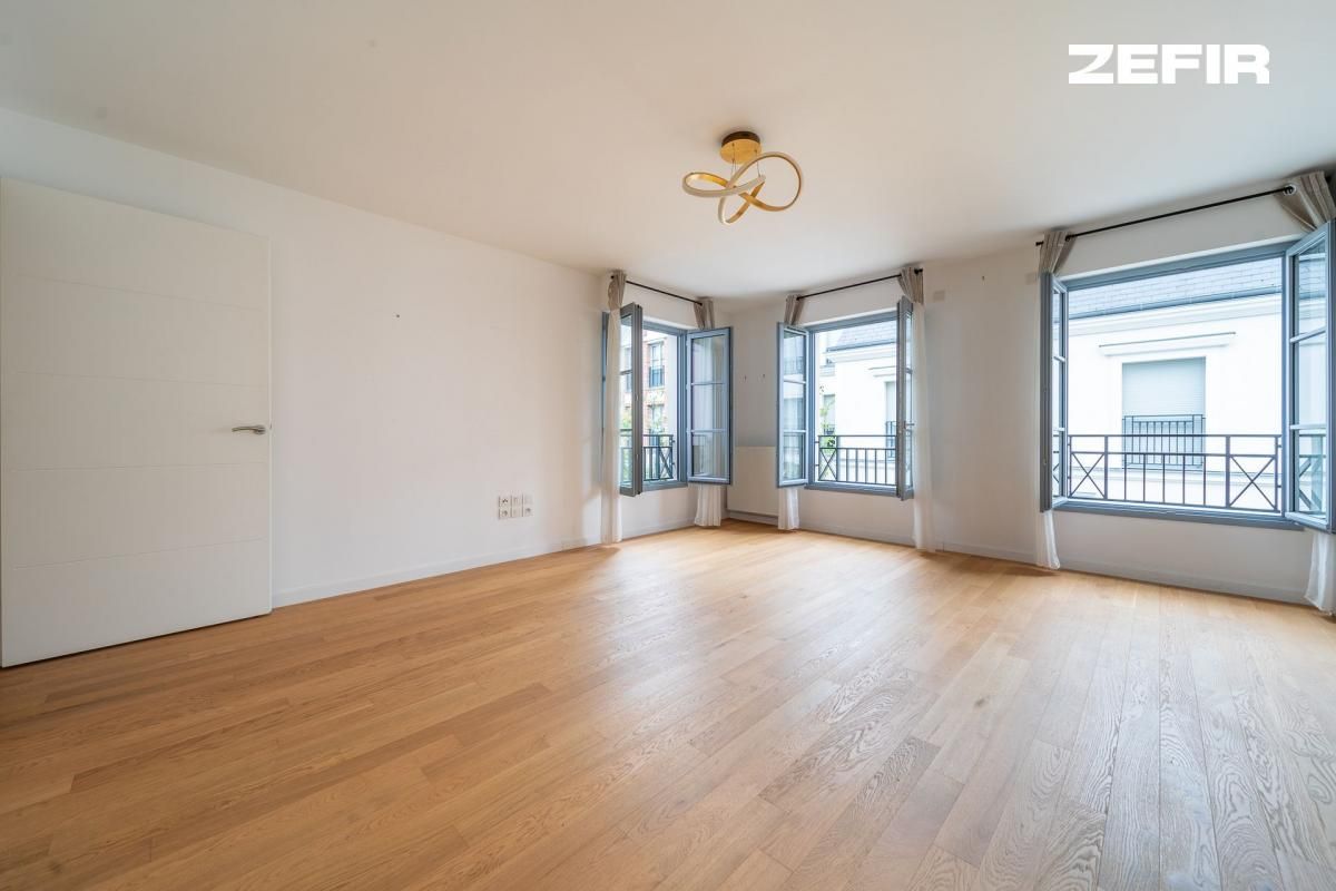 Appartement de 4 pièces de 87 m² en vente dans une résidence récente à Clamart avec parking