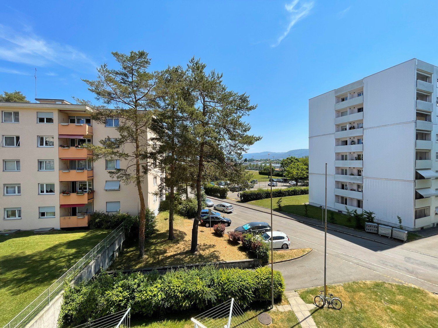 OFFRE SPECIALE : 1 loyer net offert!Appartement lumineux à 2.5 pièces entouré de vert