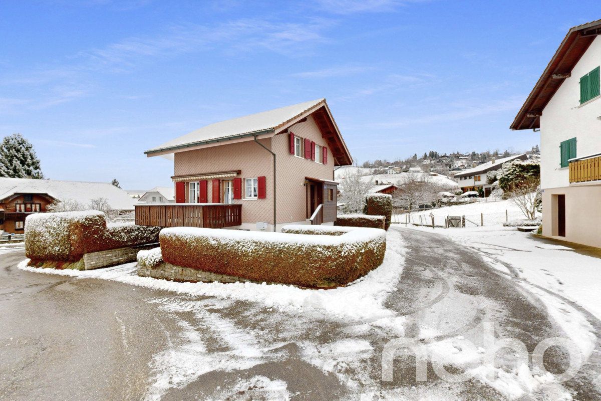 Votre chalet individuel avec jardin à Plasselb