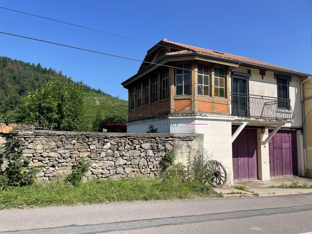 Maison d'habitation avec terrain attenant