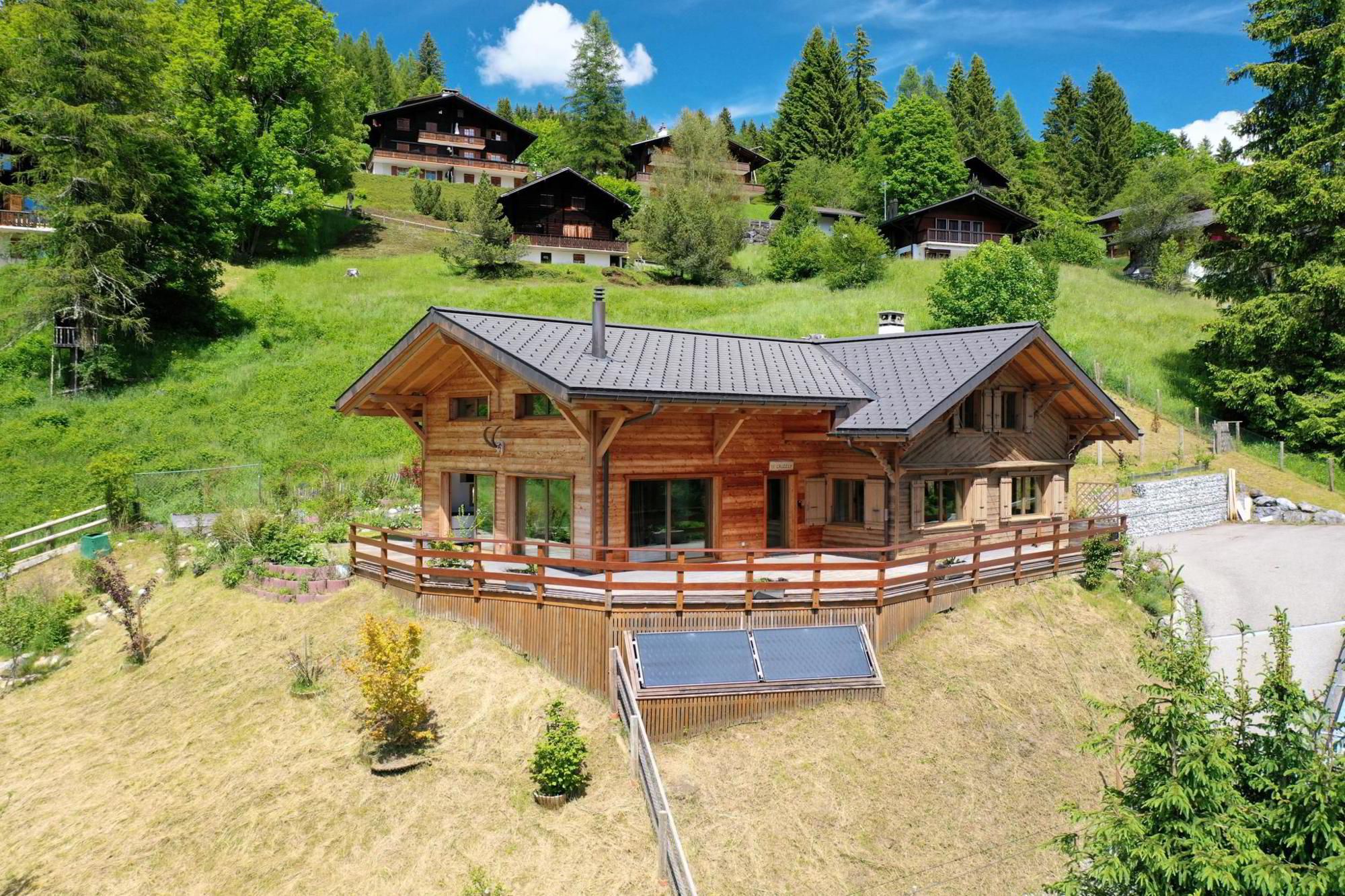 Magnificent 7.5 room chalet with breathtaking views of the mountains