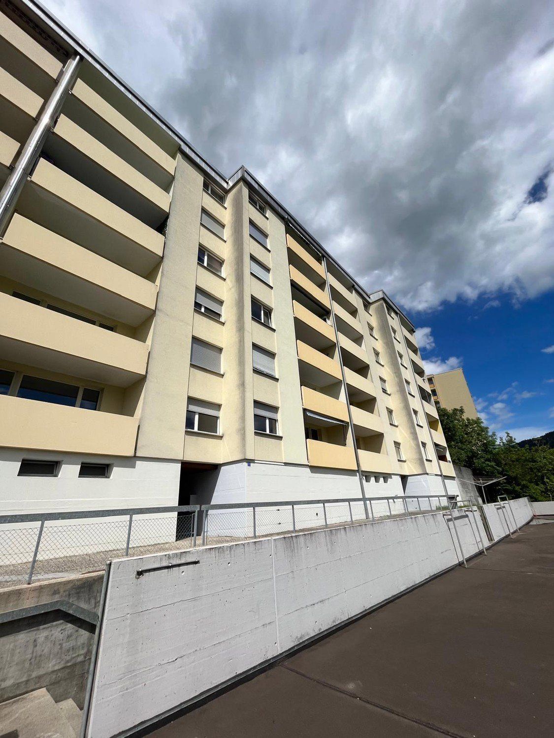 À louer : Appartement spacieux de 4 pièces sur la Rue de la Flamme à Couvet