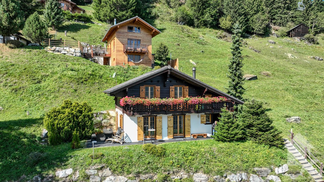 Charmant chalet sur les pistes