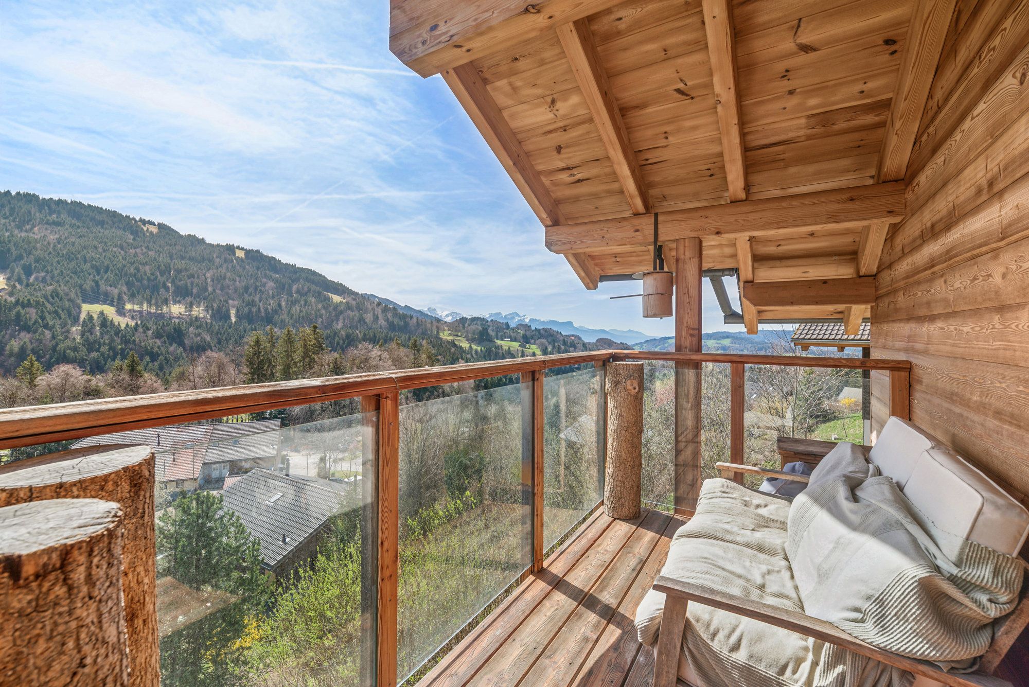 Chalet individuel avec magnifique vue dégagée sur les montagnes