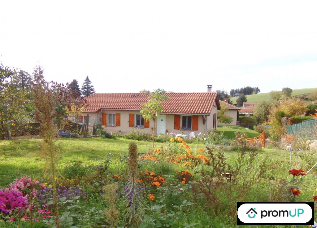 Maison familiale de plain-pied de 106m2 à Duerne à 5 minutes de Saint martin en Haut