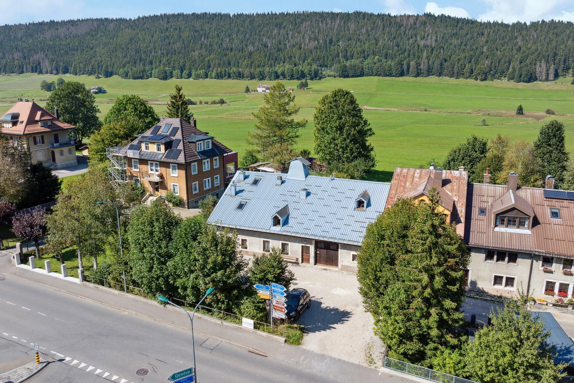 Ferme du XVIIe siècle rénovée au cœur de la Vallée de Joux