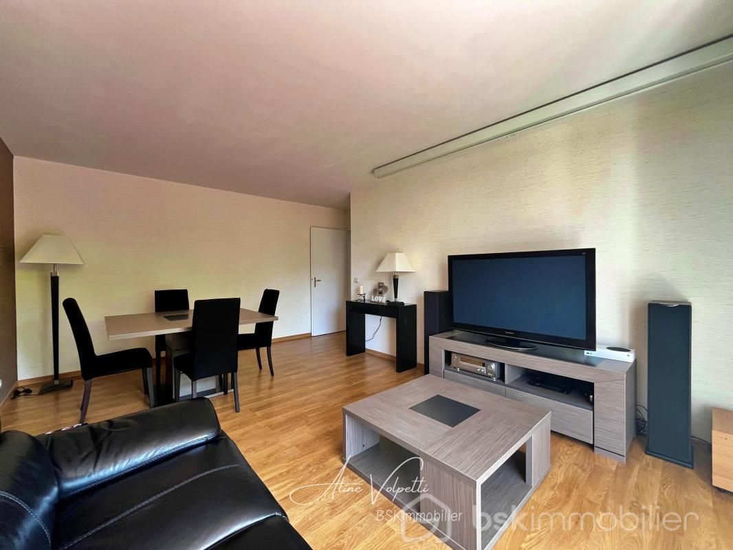 APPARTEMENT 3 PIECES CENTRE VILLE DE MAGNY LE HONGRE