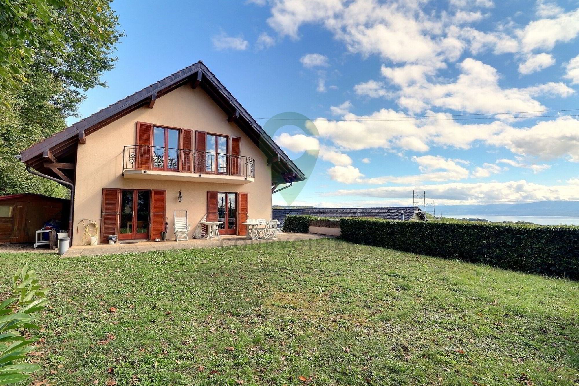 Maison de 5,5 pièces offrant une superbe vue sur le lac et les Alpes