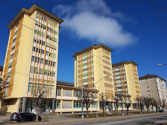 Live in the center of La Chaux-de-Fonds