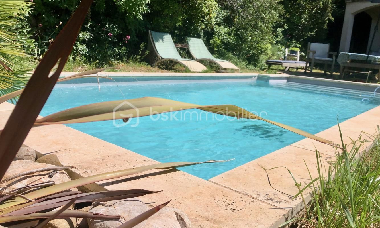 A vendre Maison Eoures Marseille 11 - Piscine - Terrain - Vue dégagée