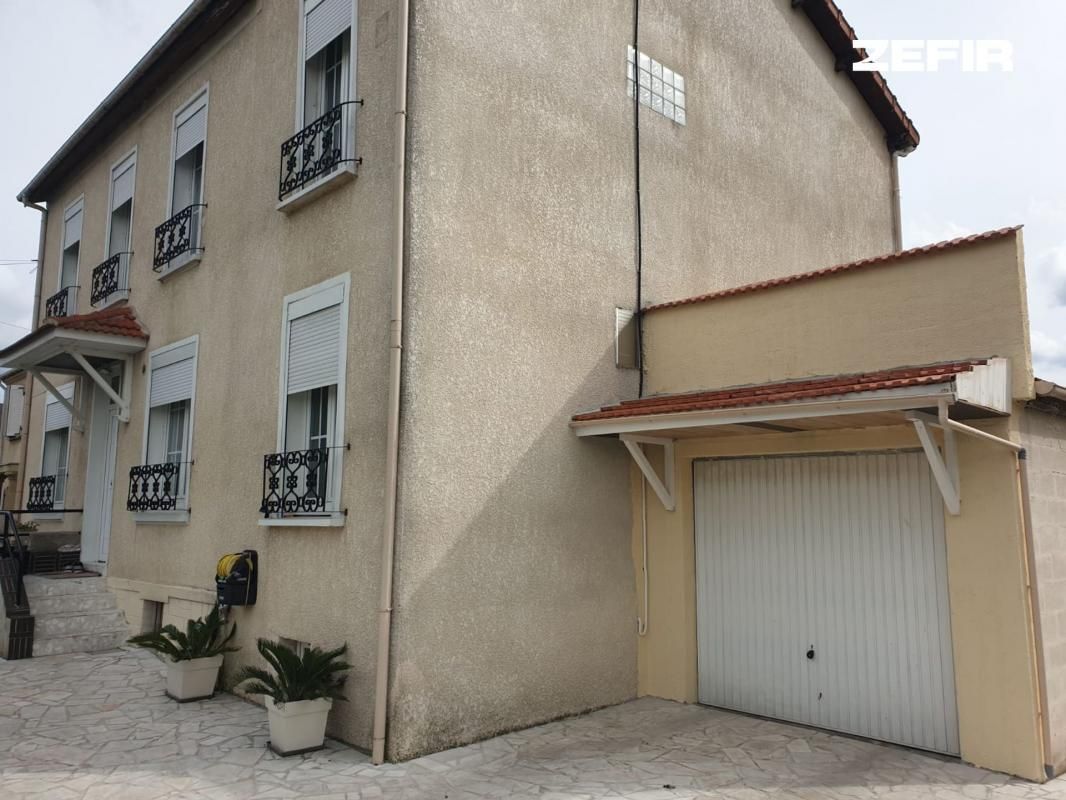 Maison individuelle 7 pièces en bon état avec jardin - 190m² - Chelles - Secteur Les Coudreaux