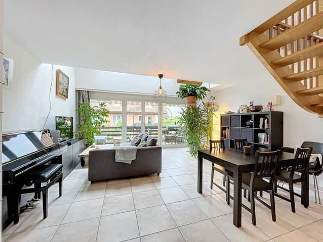 BOUSSENS - NEW PRICE - Beautiful 4.5 room duplex with private garden!