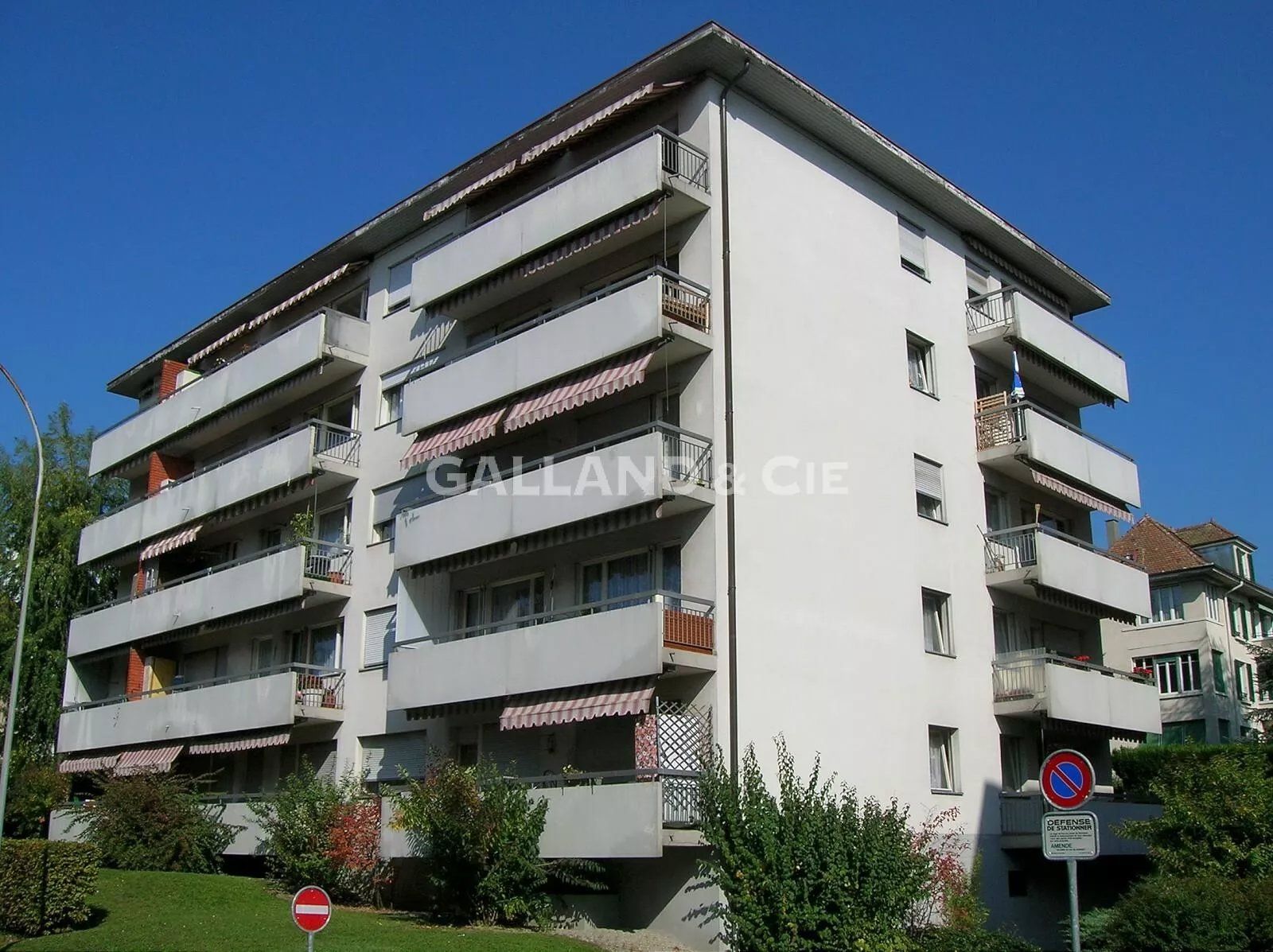 Appartement de 3 pièces avec balcon, entièrement rénové