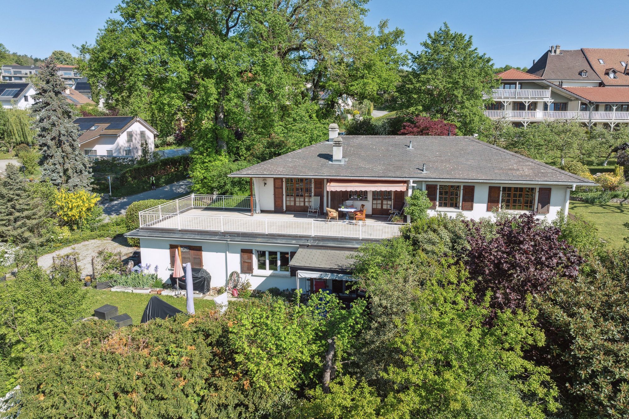 Maison individuelle avec appartement de 2.5 pièces