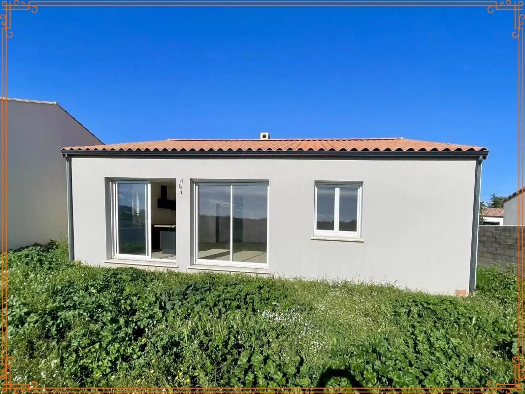 VILLA NEUVE T5 - PLAIN-PIED - VUE PANORAMIQUE CAMPAGNE