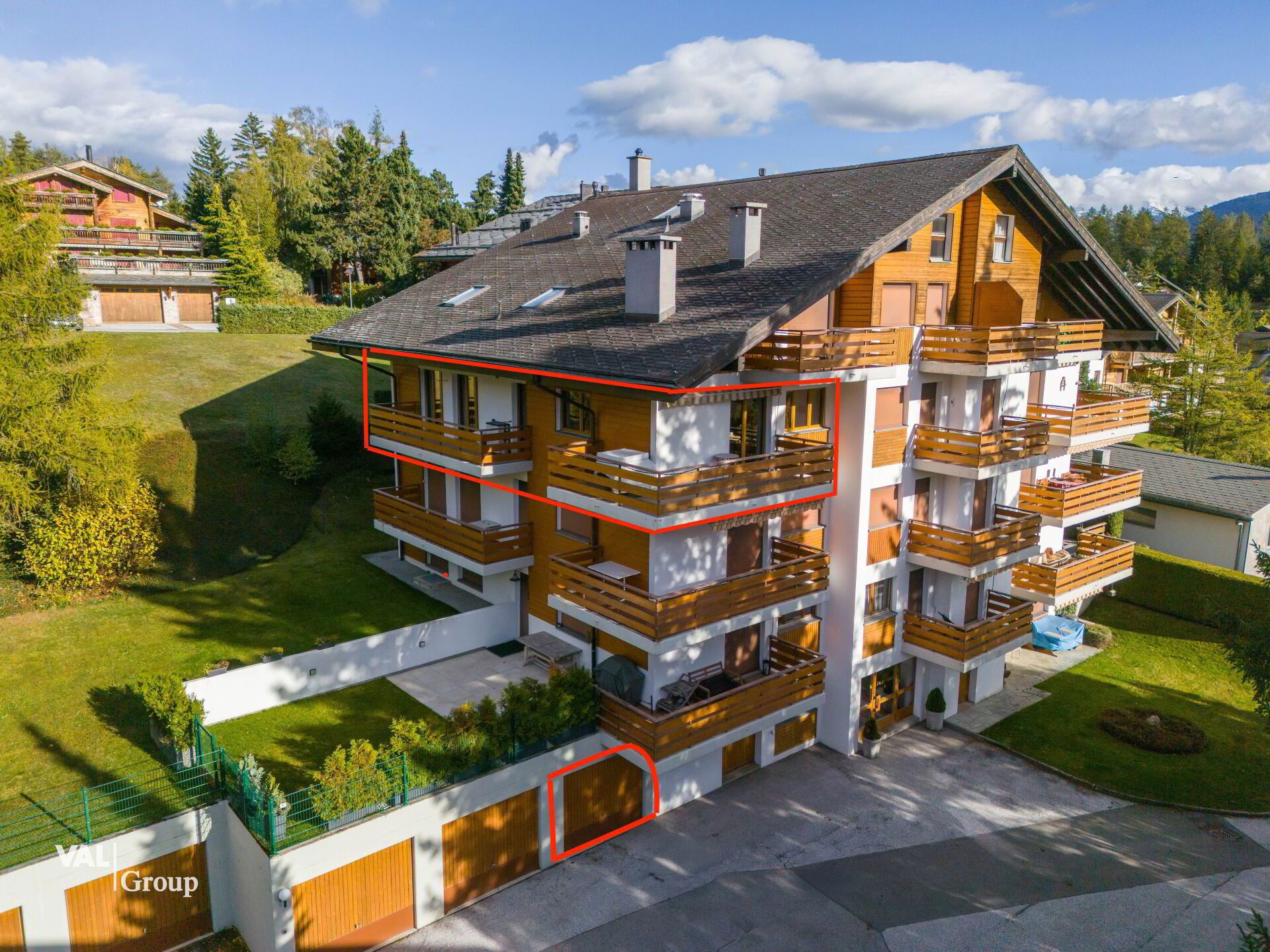 Magnifique appartement entièrement rénové avec deux grands balcons