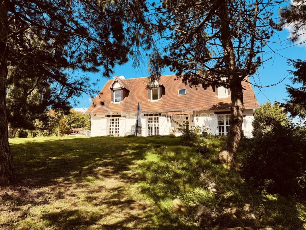 MAISON DE FAMILLE SUR UN GRAND TERRAIN, AVEC UN BON DPE !