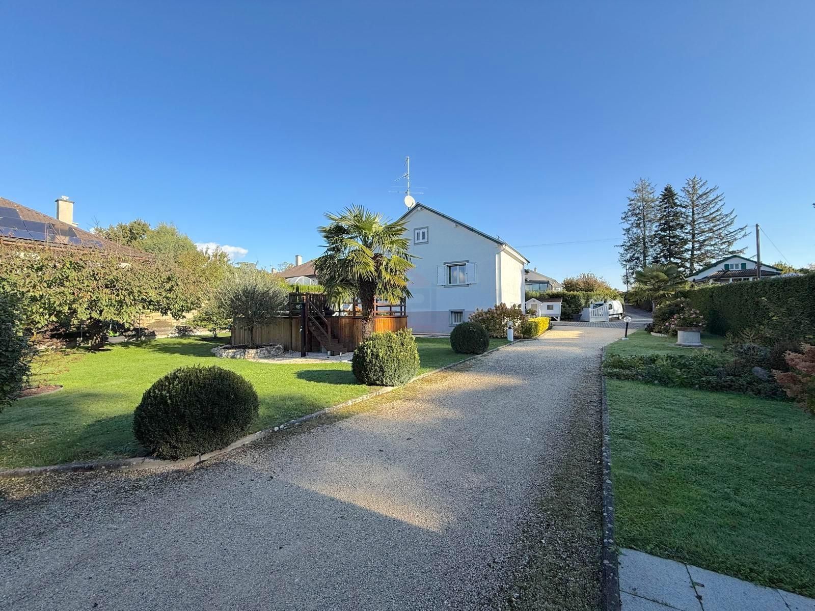 Sublime maison individuelle à Vernier dans un cadre verdoyant