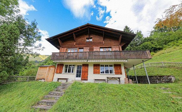 Gemütliches Zweifamilien- Chalet auf dem Bühlberg mit wunderschöner...