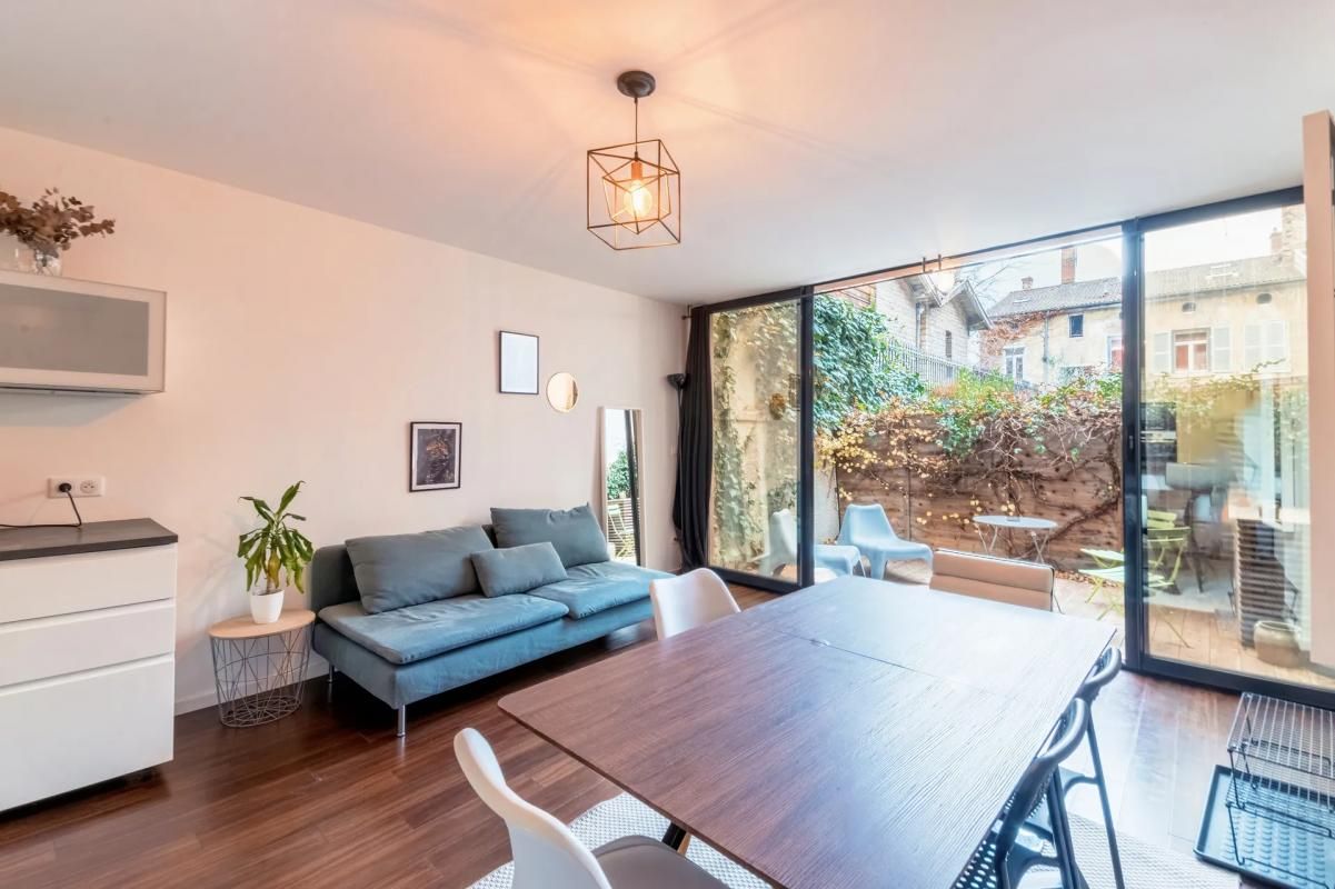 Appartement triplex avec terrasse de 89 m2 en vente sur les quais du Rhône - Caluire-et-Cuire