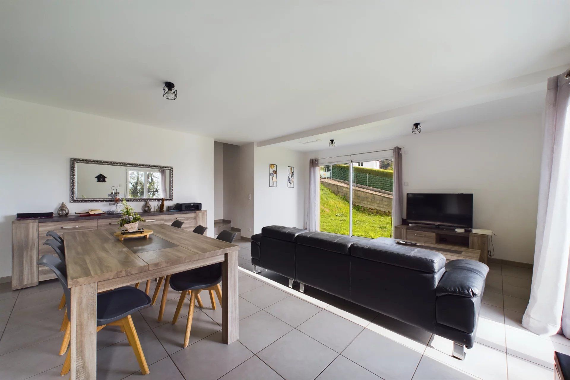 Maison neuve type T5 avec garage et terrain de 518m²