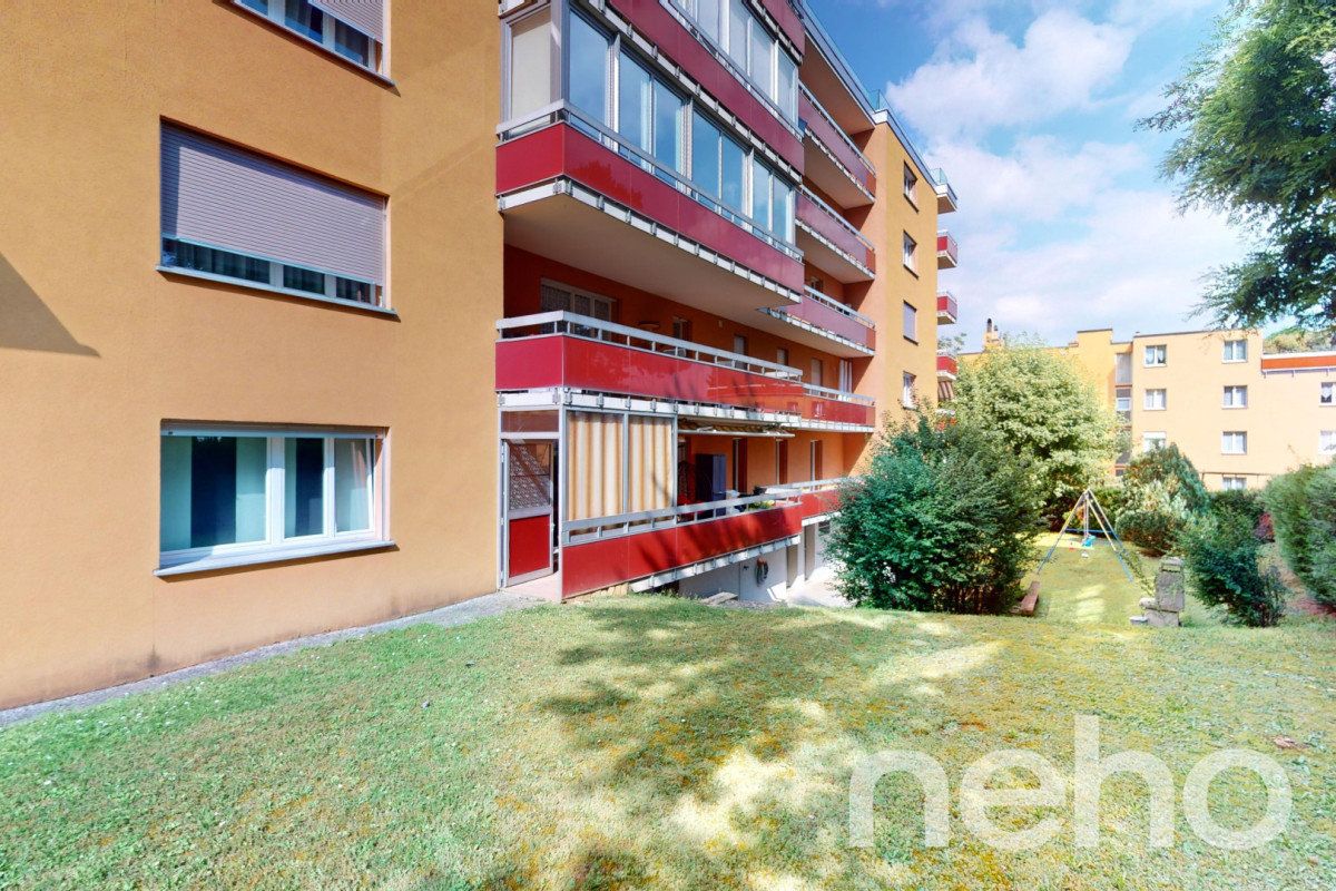 Splendide appartement à Bevaix avec accès privé au jardin commun