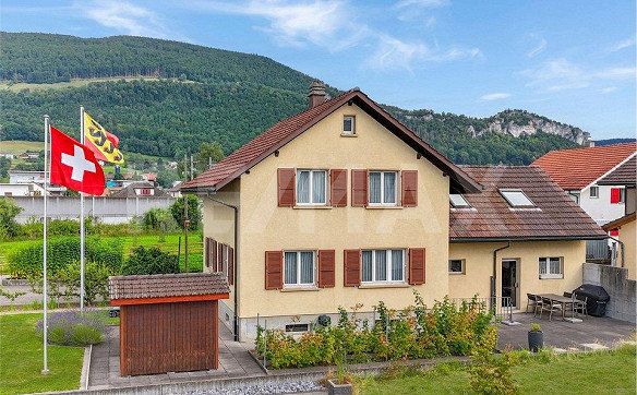 Kurze Wege, grosses Glück: 5½ Zimmer Einfamilienhaus an Top-Lage