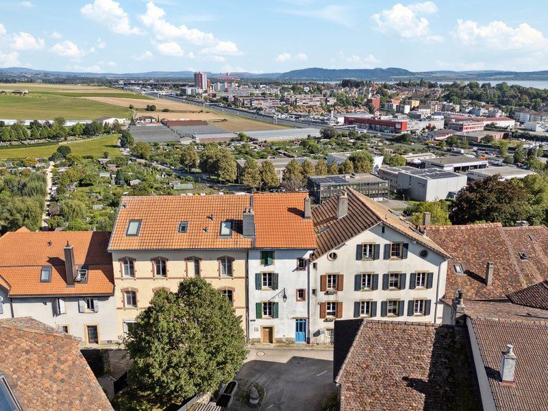 Charmante maison mitoyenne au centre du vieux village