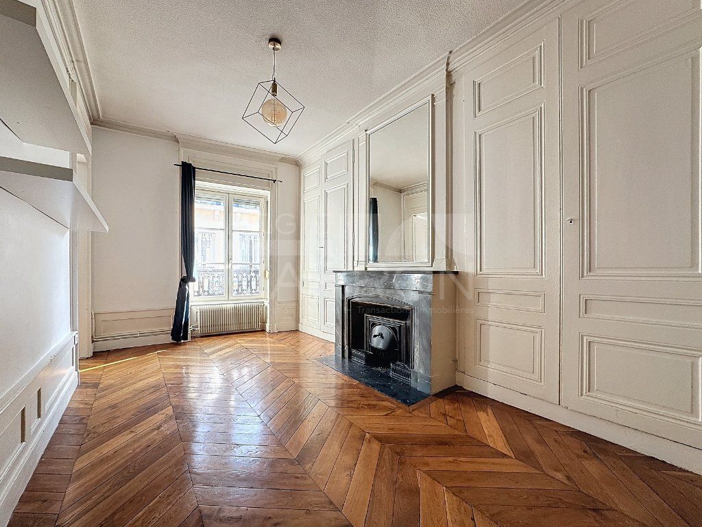 LYON 1 MARTINIERE / RUE D'ORAN 3 PIECES 70m² 370000€