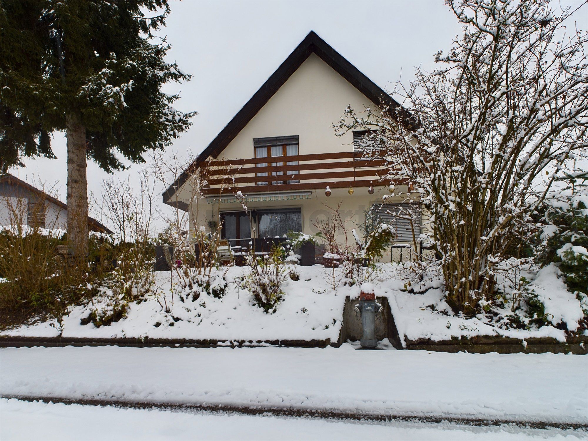 Wohntraum in Kräiligen: 5.5-Zimmer Einfamilienhaus (freistehend) an kinderfreundlicher Lage.