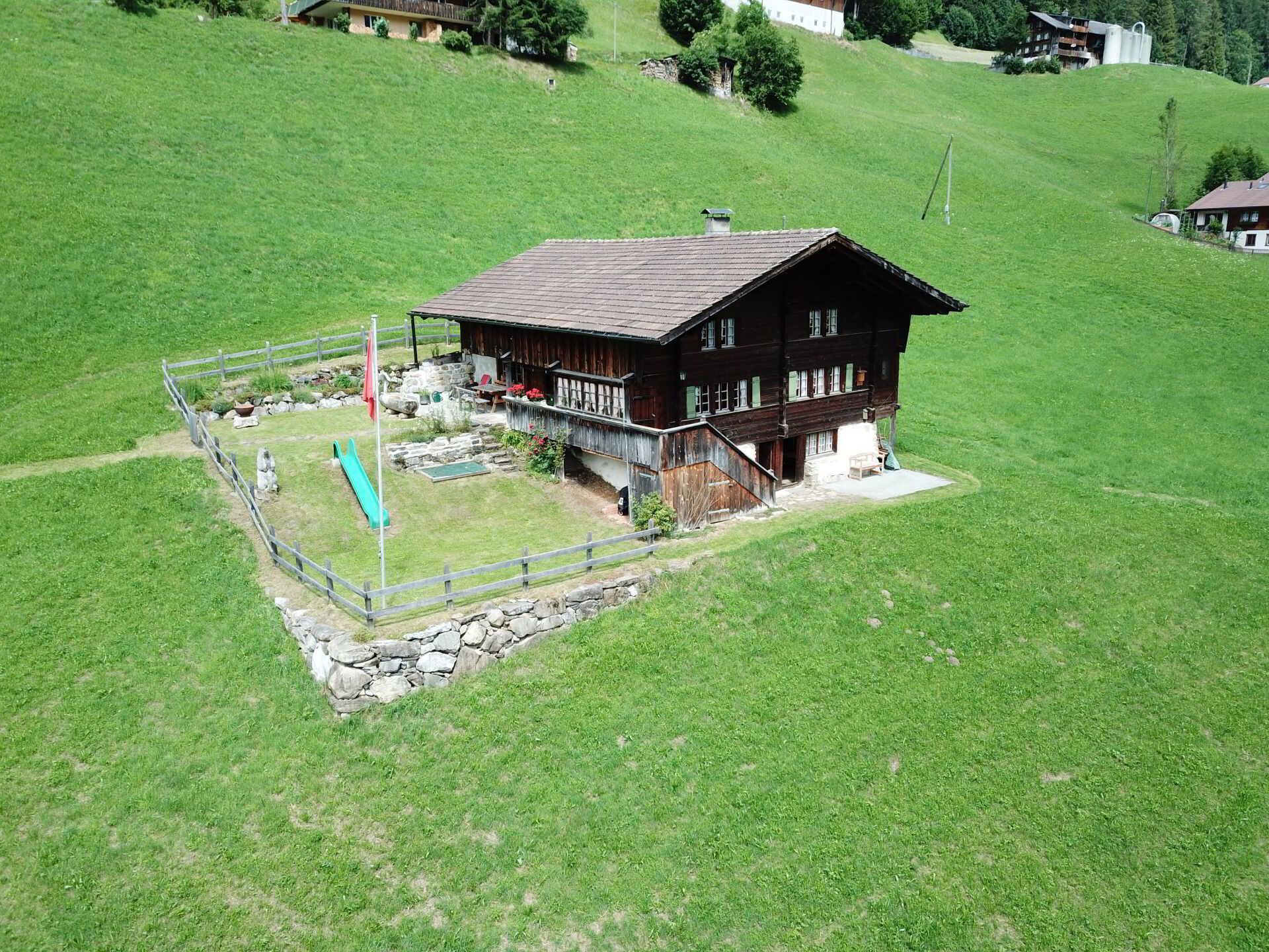 Einfamilienhaus / Ferienhaus / Bijou in malerischer Landschaft