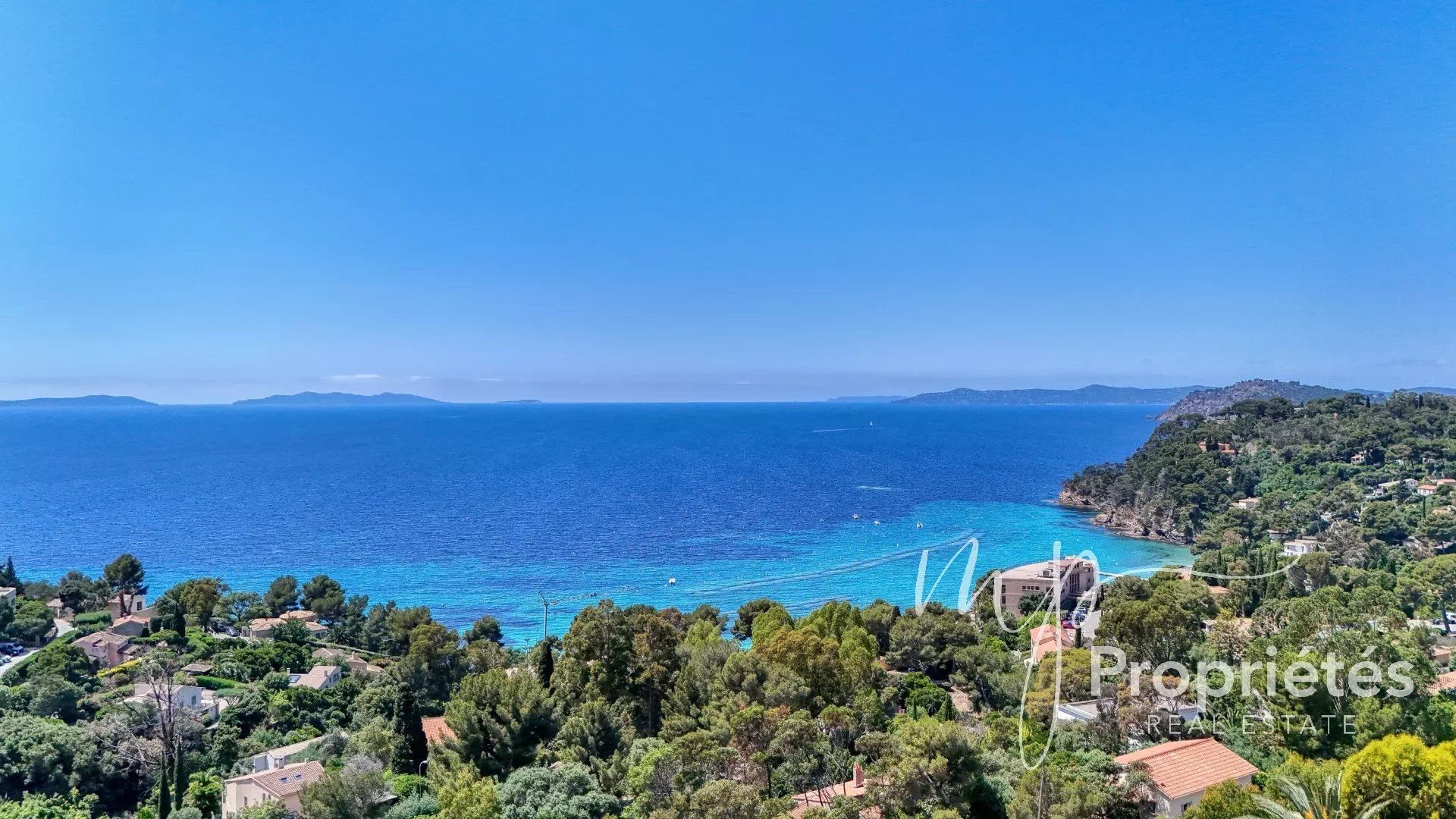 RAYOL CANADEL SUR MER Villa vue mer viager occupé