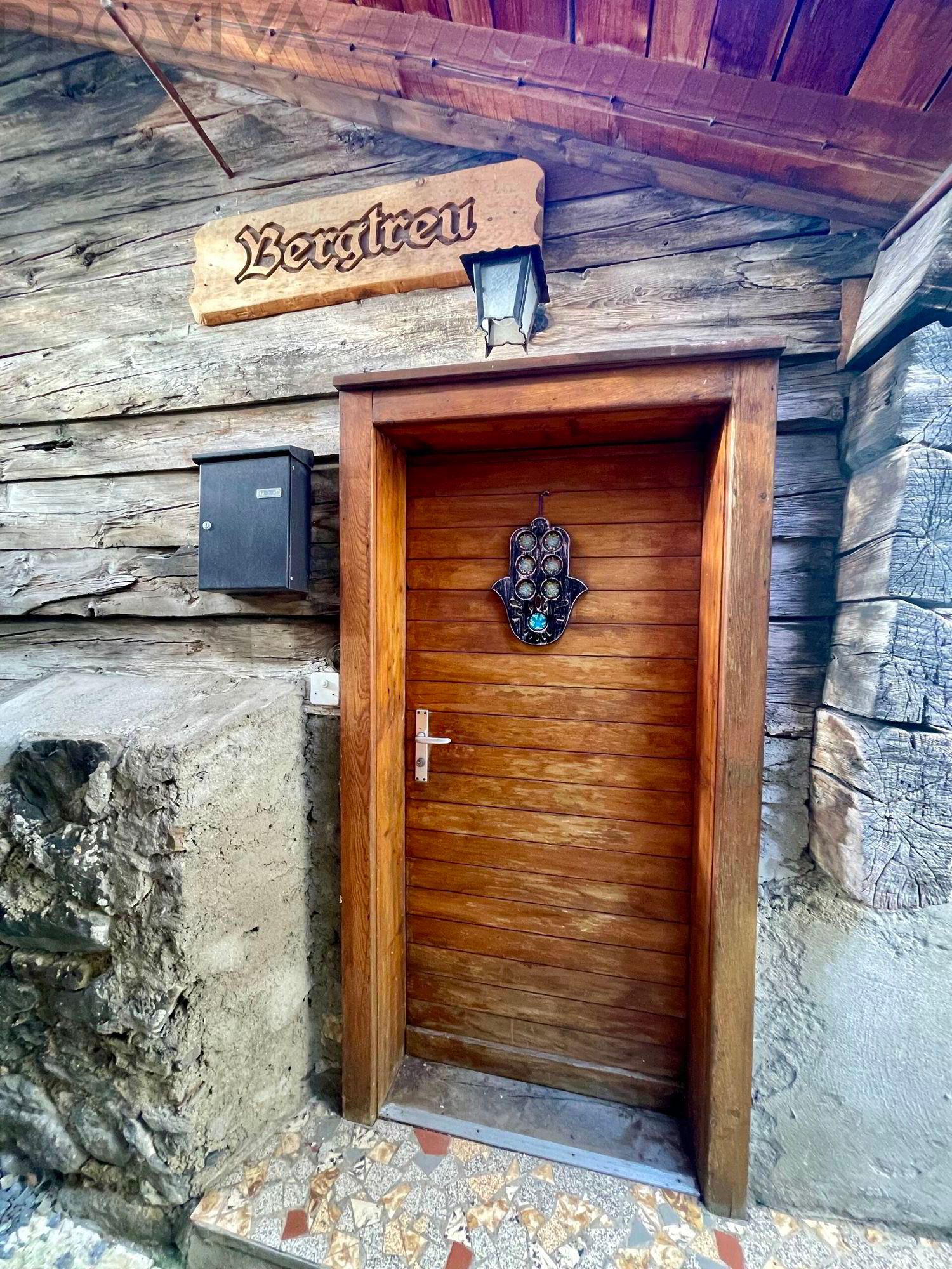 Urchig und rustikal in typischem Walliser Bergdorf Nähe Skistation