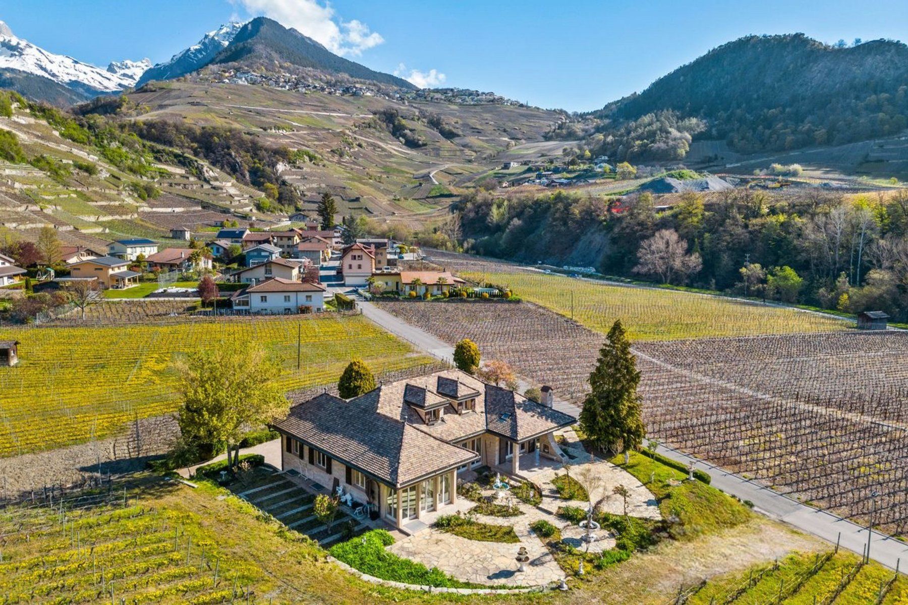 Superbe Propriété Atypique Au Cœur Des Vignobles