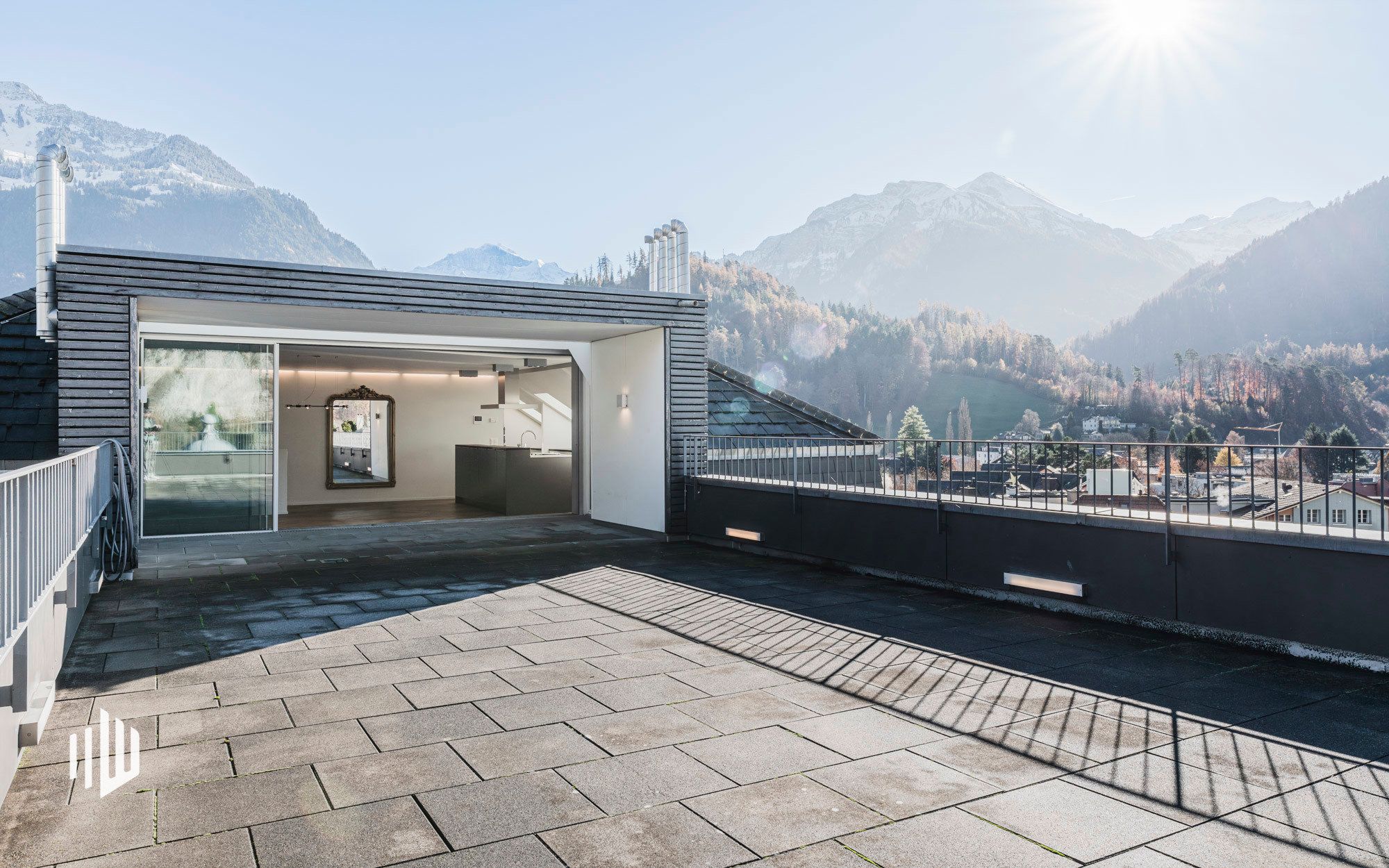 ImmoWyss - Exclusive and spacious living in the heart of Interlaken