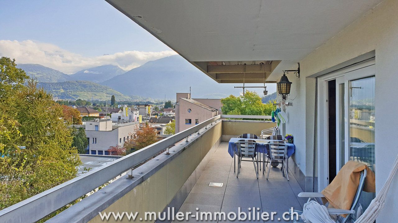 Superb 5-room penthouse with unobstructed views in Monthey