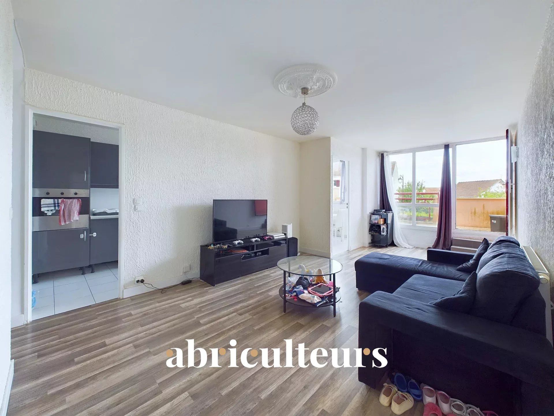 Duplex 4 pièces en très bon état avec balcons - 94m² - Villepinte