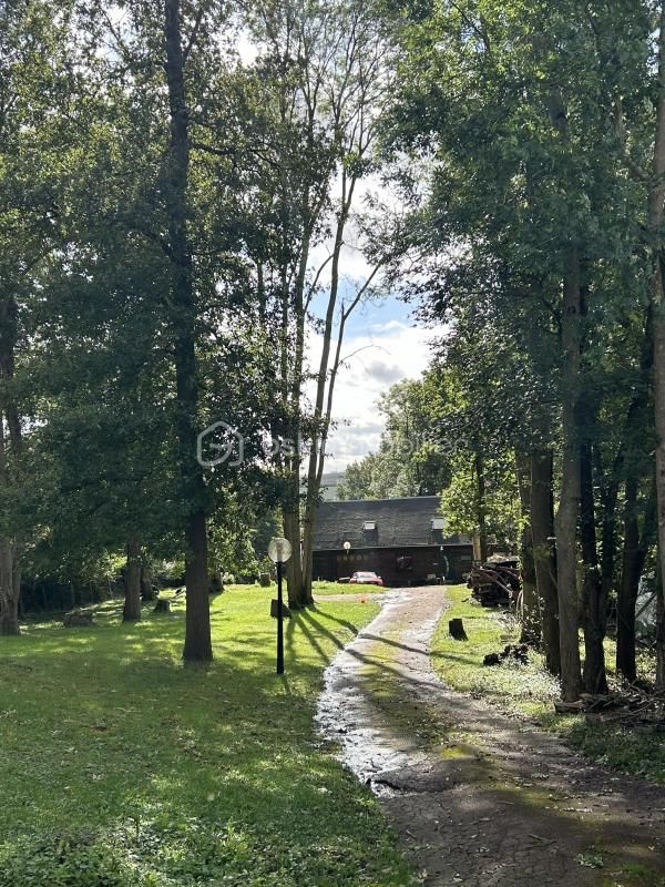 Magnifique chalet sur les hauteurs de Pommeuse – un écrin de verdure à découvrir !