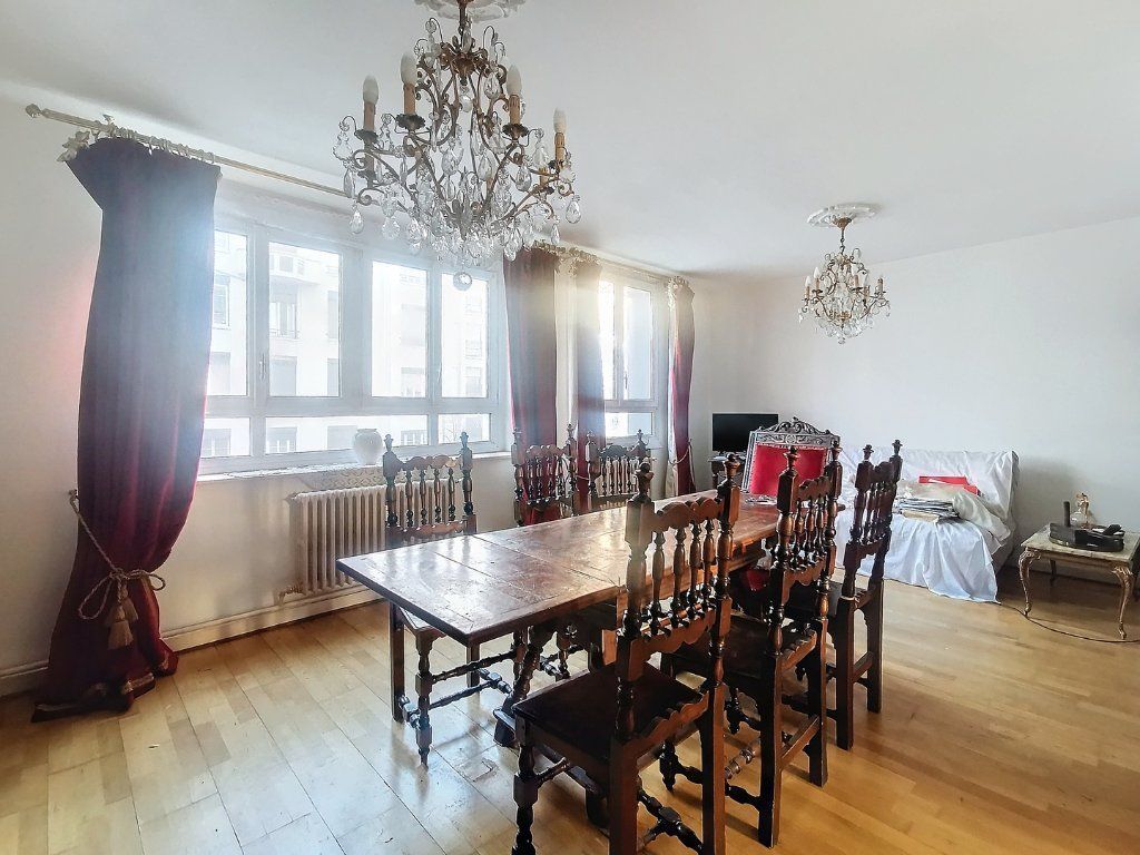 Appartement à vendre T3  de 69m2 dans LYON 7ème