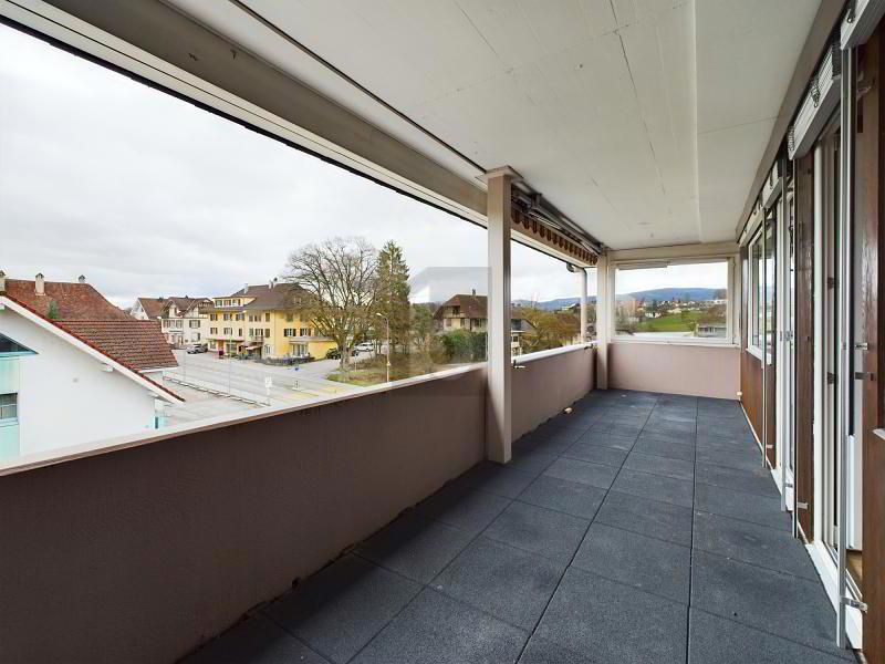 IN A CENTRAL LOCATION WITH A SPACIOUS BALCONY