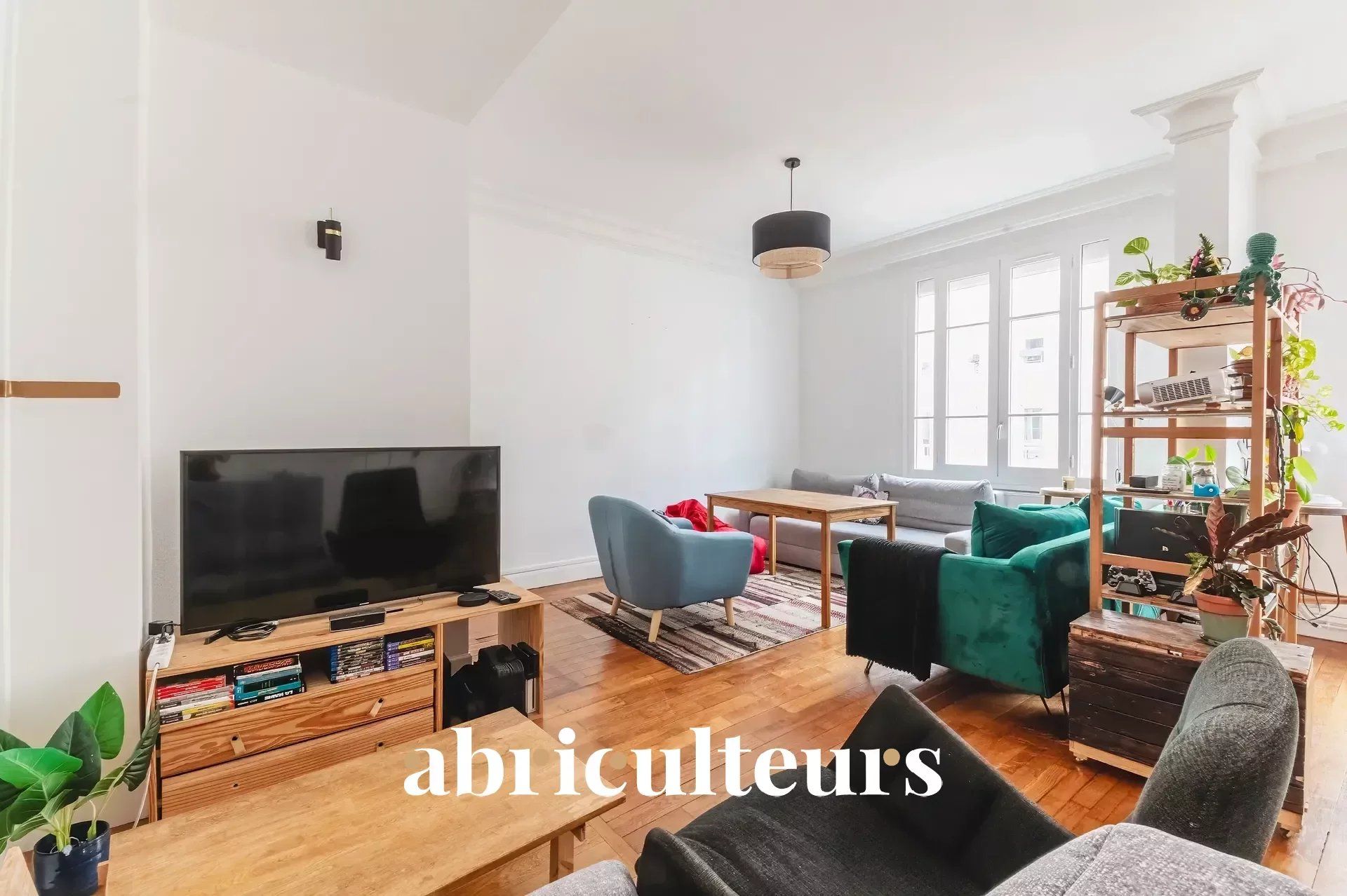 Appartement 6 pièces de 143 m2 en vente à Lyon dans le 3ème arrondissement avec balcon, parking et caves - Idéal pour les familles