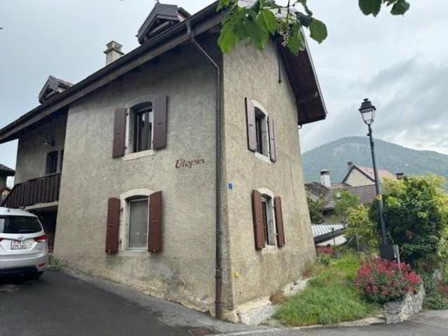 *Apartment in St-Triphon*