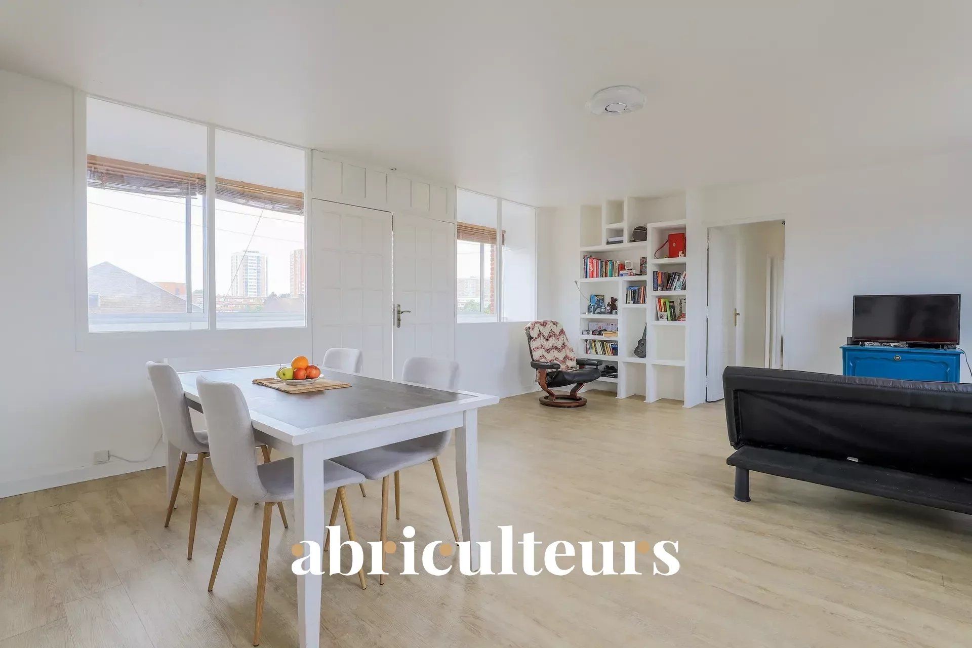 Appartement de 4 pièces de 100 m2 en vente à Roubaix - Idéal pour famille ou investisseurs