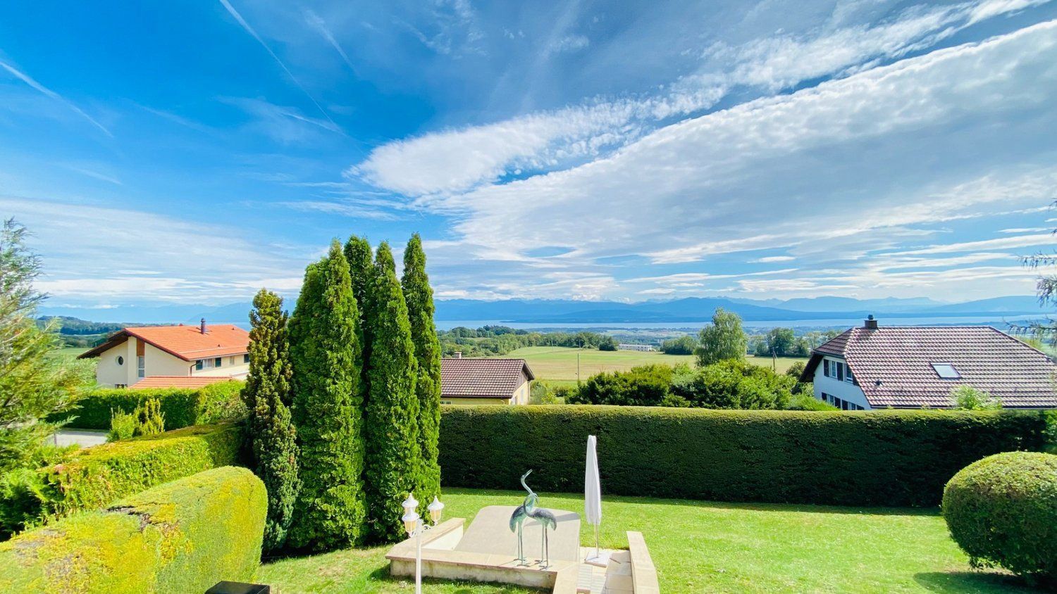 Grande maison individuelle avec vue panoramique