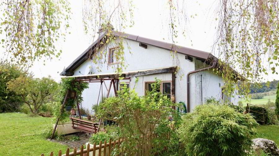 Family house in the countryside in a charming village of La Baroche.