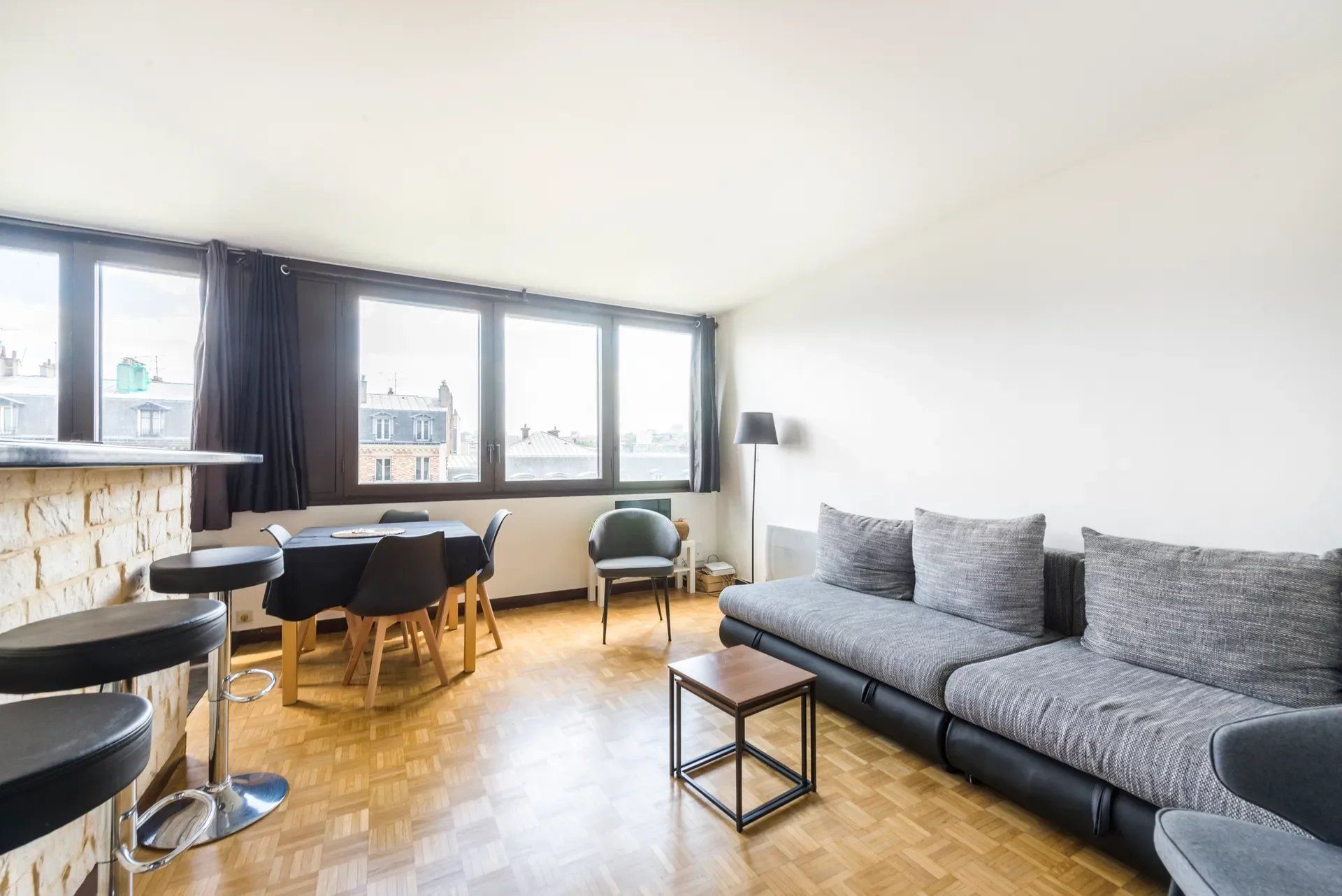 Appartement 2 pièces en très bon état avec parking - 51m² - Pantin